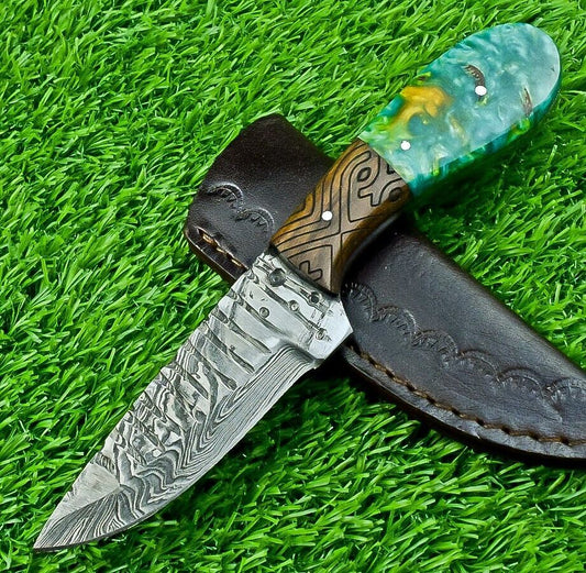 8" Custom Handmade Damascus Steel Bowie Hunting Knife – Resin & Wood Handle