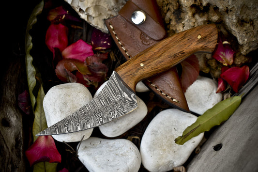 8" Custom Skinner Knife Twist Damascus with Walnut Wood Handle | Outdoor Razor Sharp Blade