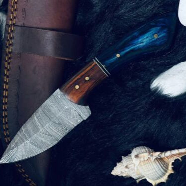 8" Custom Twist Damascus Bowie Knife – Camel Bone & Wood