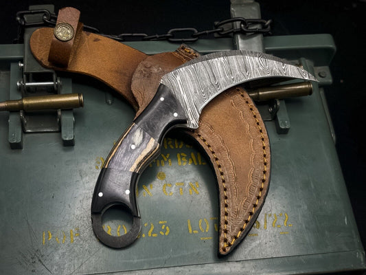 8" Damascus Karambit Knife Tactical Karambit Damascus Steel with Wood Handle and Sheath 