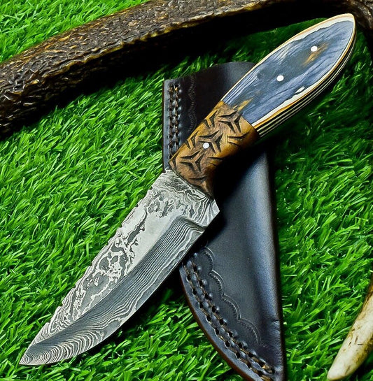 8" Full Tang Damascus Bowie Knife – Hardwood Handle