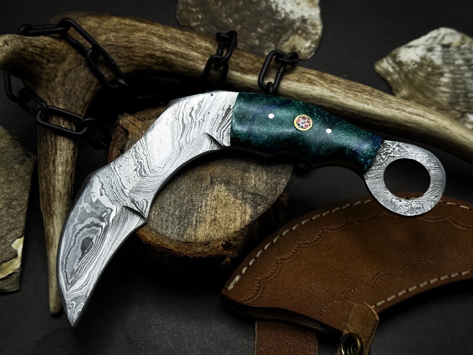 8" Handmade Damascus Karambit Knife Best Karambit Damascus Steel With Resin Handle 
