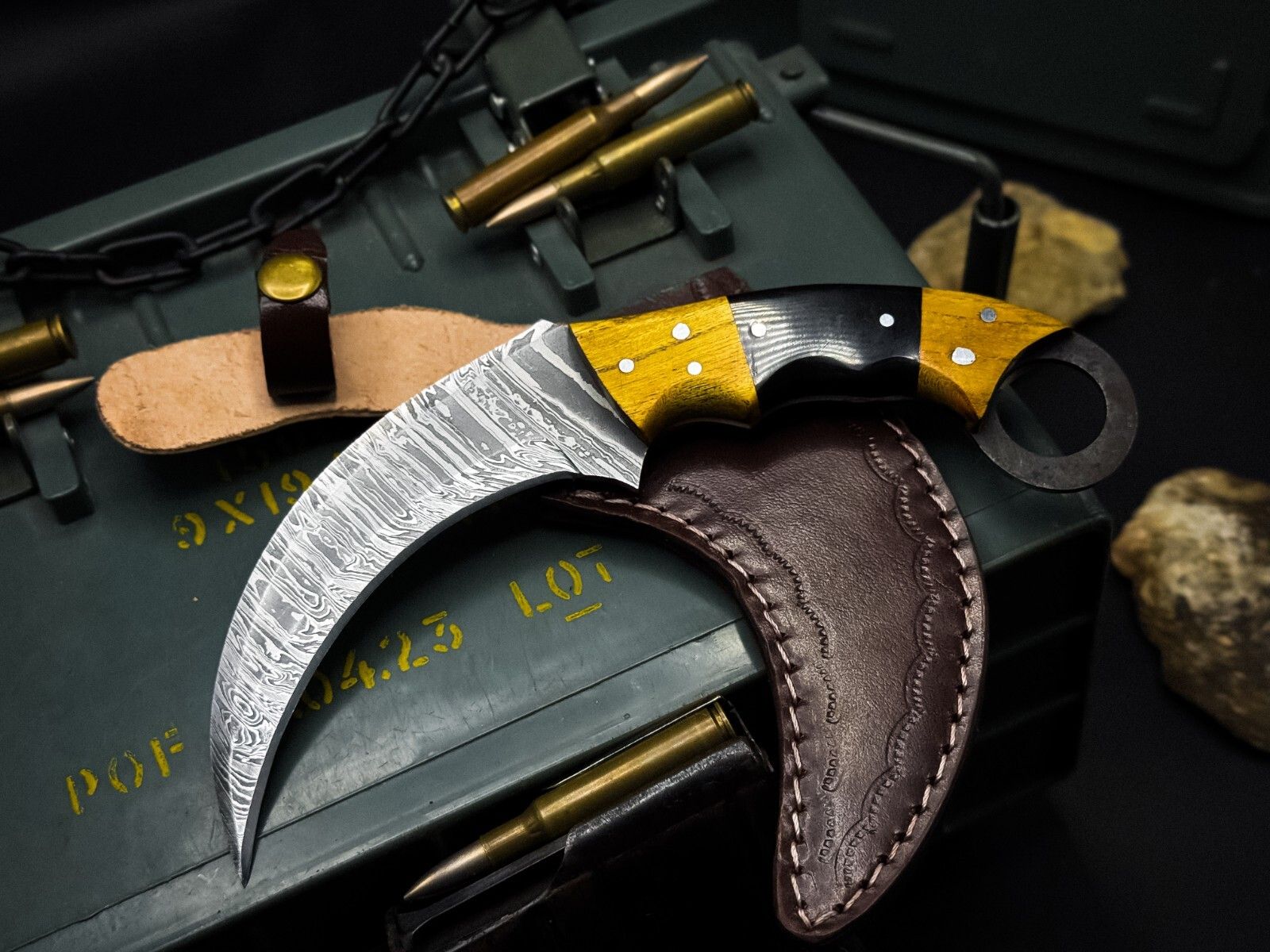8" Handmade Damascus Karambit Knife Best Karambit Knife with Wood Handle