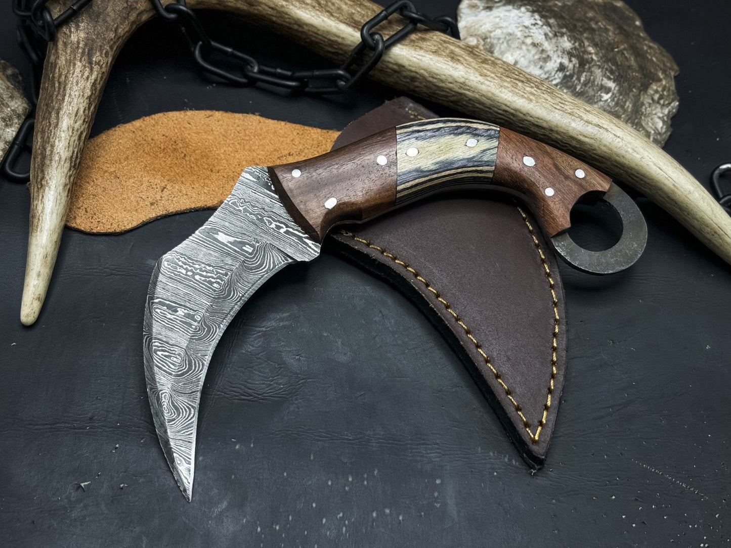 8” Handmade Damascus Karambit Knife  Wood Handle Damascus Steel Karambit