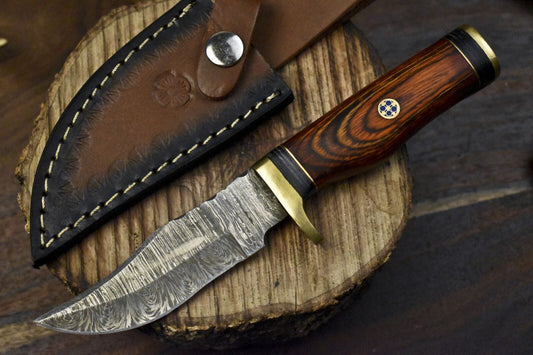 8" Handmade Twist Damascus Skinner Knife with Hardwood Handle and Brass Guard – Unique Hunting Blade