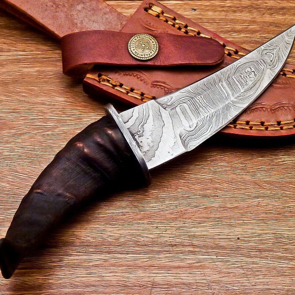8" Ram Horn Damascus Steel Bowie Knife – Handmade Full Tang Hunting Blade