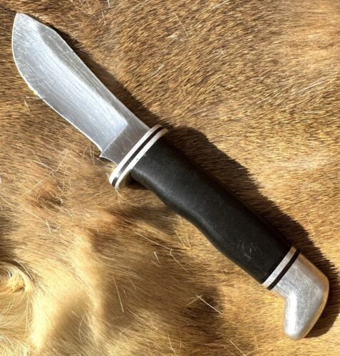 8″ Stainless Steel Skinner Knife – Fixed Blade with Leather Sheath & Ergonomic Handle