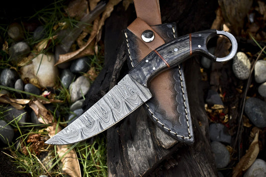 9.5" Forged Twist Damascus Skinner Knife with Hardwood Handle – Custom Hunting Blade