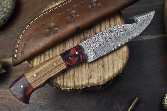 9.5" Gut Hook Skinner Knife Ladder Damascus Walnut Wood Hunting Blade