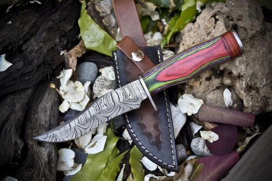 9.5 Inch Handmade Hunting Skinner Knife Twist Damascus Hard Wood Survival