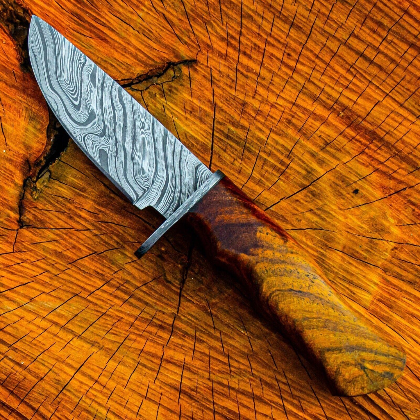 9" Custom Damascus Steel Bowie Knife – Wooden Handle & Leather Sheath