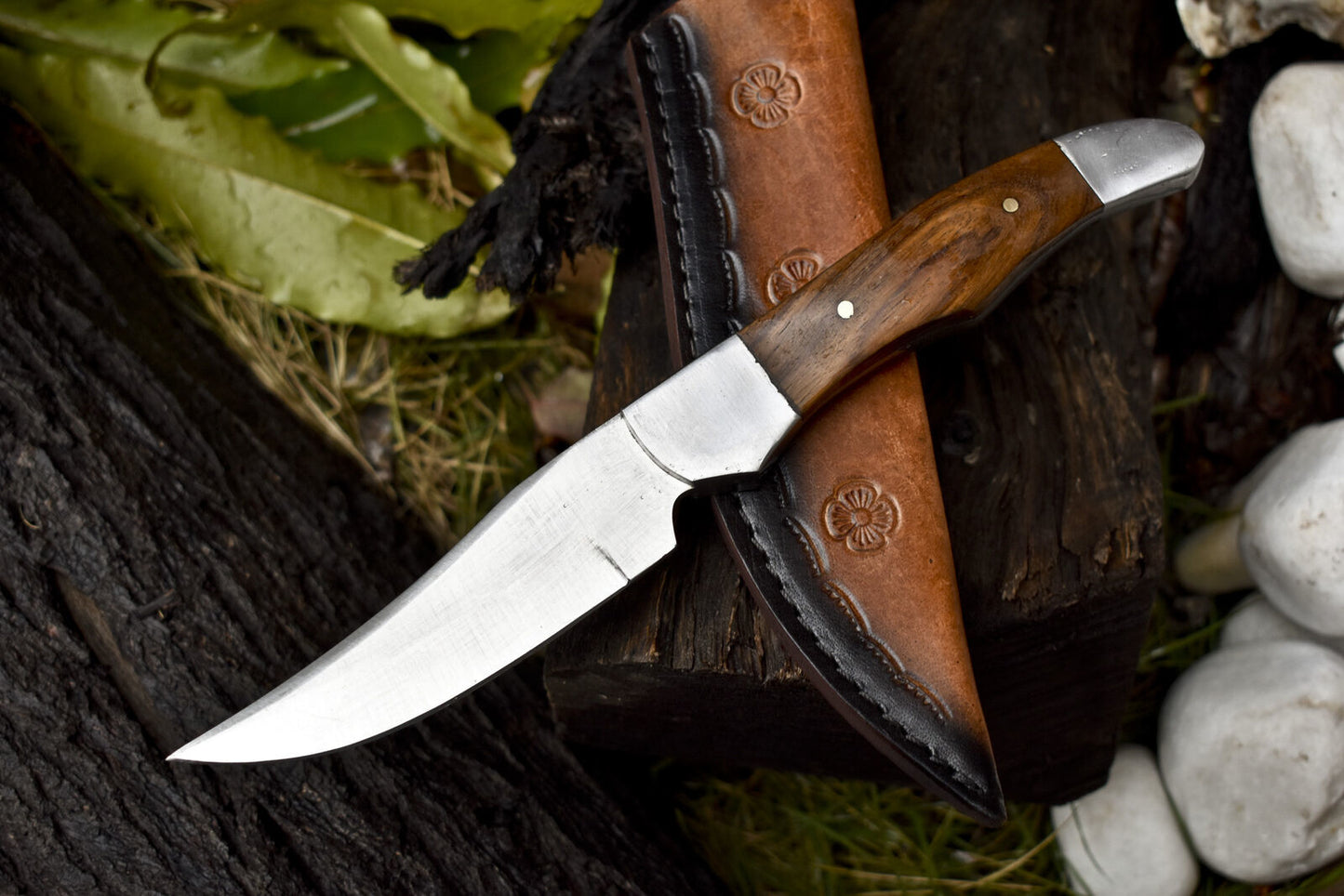 9" Custom Skinner Knife – AUS-8 Steel Blade, Walnut Wood Handle, Steel Bolster, Leather Sheath Gift