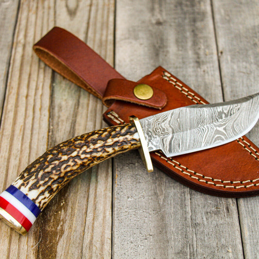 9" Damascus Steel Bowie Knife – Stag Antler Handle & Brass Guard