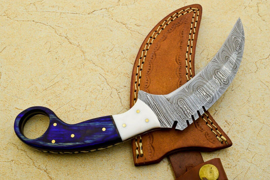 9" Handmade Best Karambit Knife Karambit Damascus Steel Hunting Knife With Wood and Resin Handle