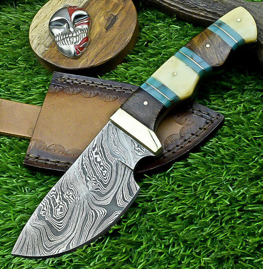 9" Handmade Damascus Steel Skinning Bowie Knife – Wood & Resin Handle