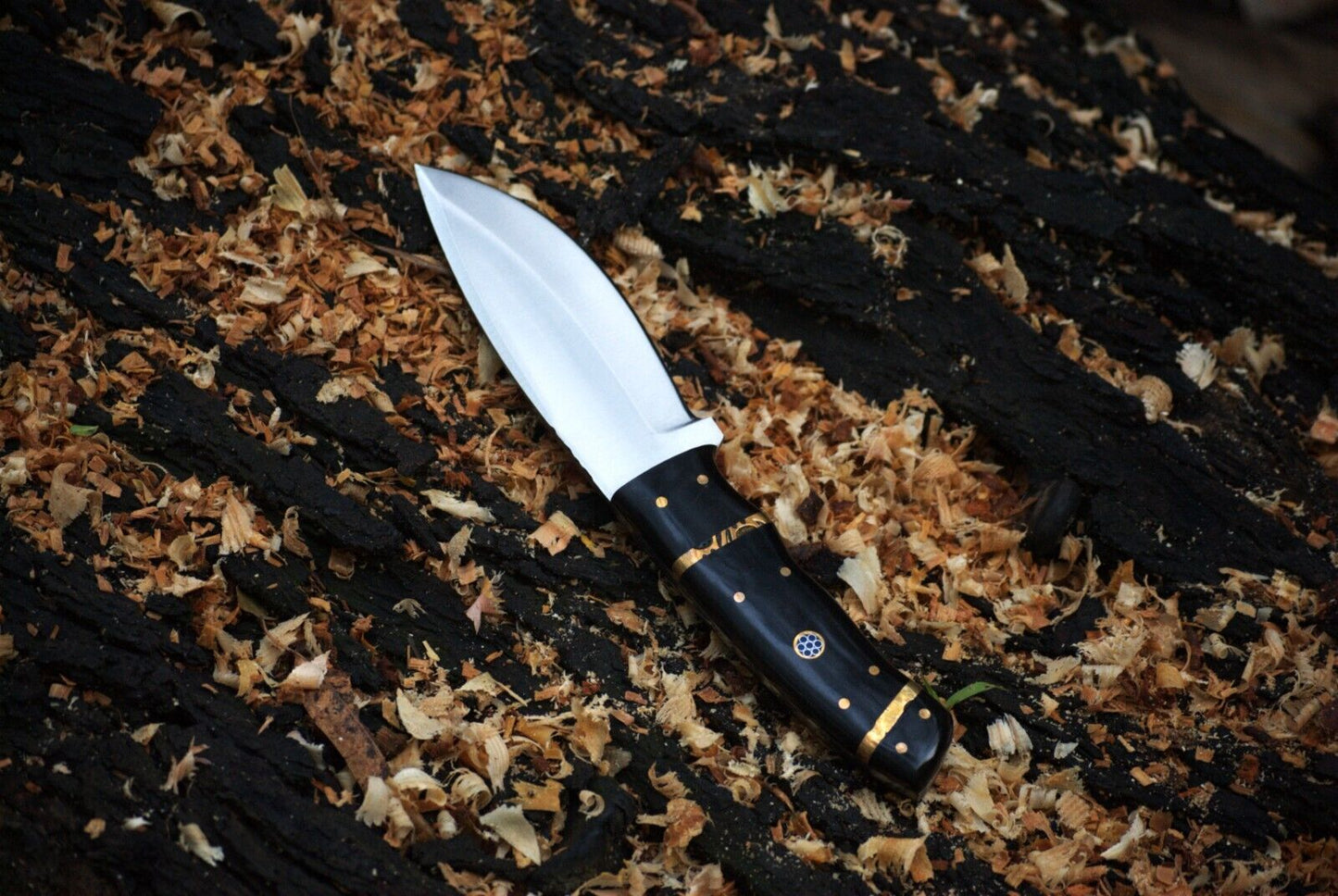 9″ Handmade Skinner Knife – 5″ Stainless Steel Blade with 4″ Bull Horn Handle & Leather Sheath
