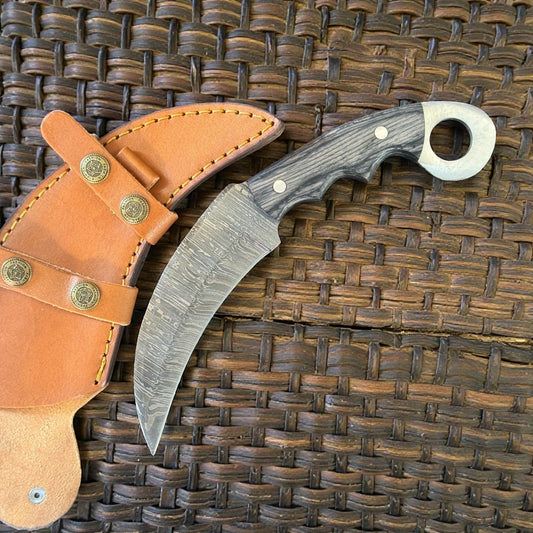 Best Damascus Karambit 9" Damascus Steel Karambit Hunting Knife With Wood Handle