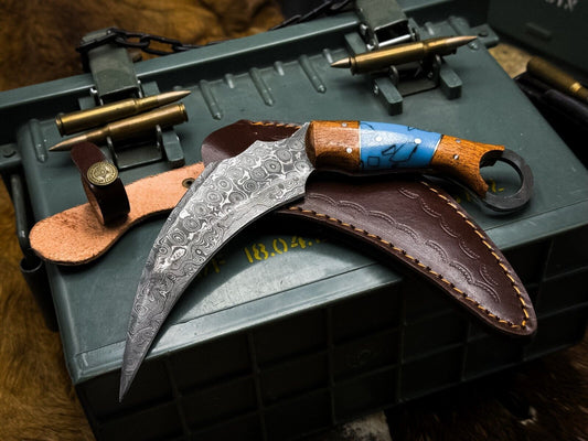 Best Karambit Knife 8" Handmade Damascus Karambit Knife With Wood Handle 