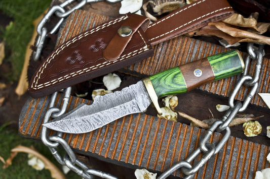 Custom Fire Pattern Damascus Skinner Knife with Hardwood Handle and Brass Guard