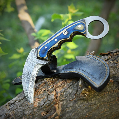 Custom Forged Damascus Karambit Knife Damascus Steel Knife with Wood Handle 