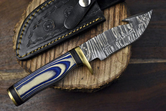 Custom Forged Damascus Skinner Knife with Gut Hook and Hardwood Handle – Hunting, Hiking, and Outdoor Skinning Knife with Leather Sheath