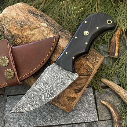 Custom Hand Forged Damascus Steel Hunting Bowie Knife | Wood Handle
