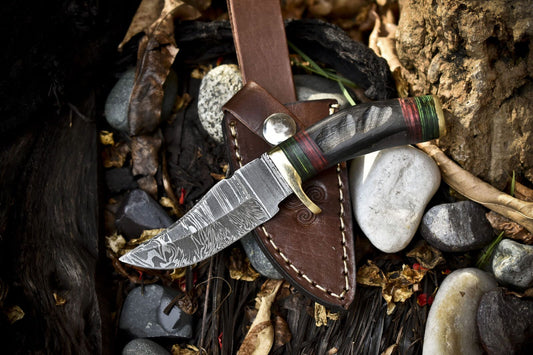 Custom Hand Forged Twist Damascus Steel Skinner Knife with Ram’s Horn Handle
