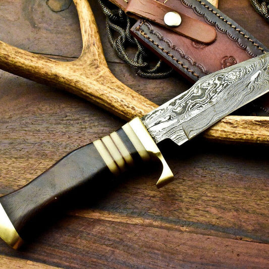 Custom Hand Made Damascus Steel Bowie Hunting Knife | Walnut Wood Handle