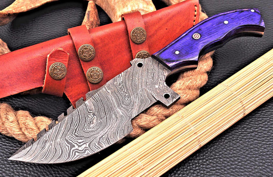 Custom Handmade Bushcraft Hunting Tracker Knife – Forged Damascus Steel Fixed Blade with Wood Handle & Sheath