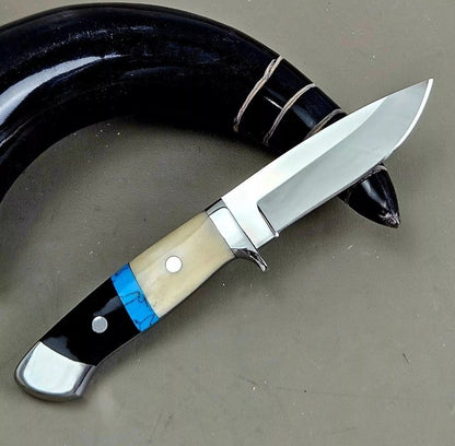 Custom Handmade D2 Steel Hunting Bowie Knife Full Tang Tactical Bowie Knife with Stag and Wolf Handle 