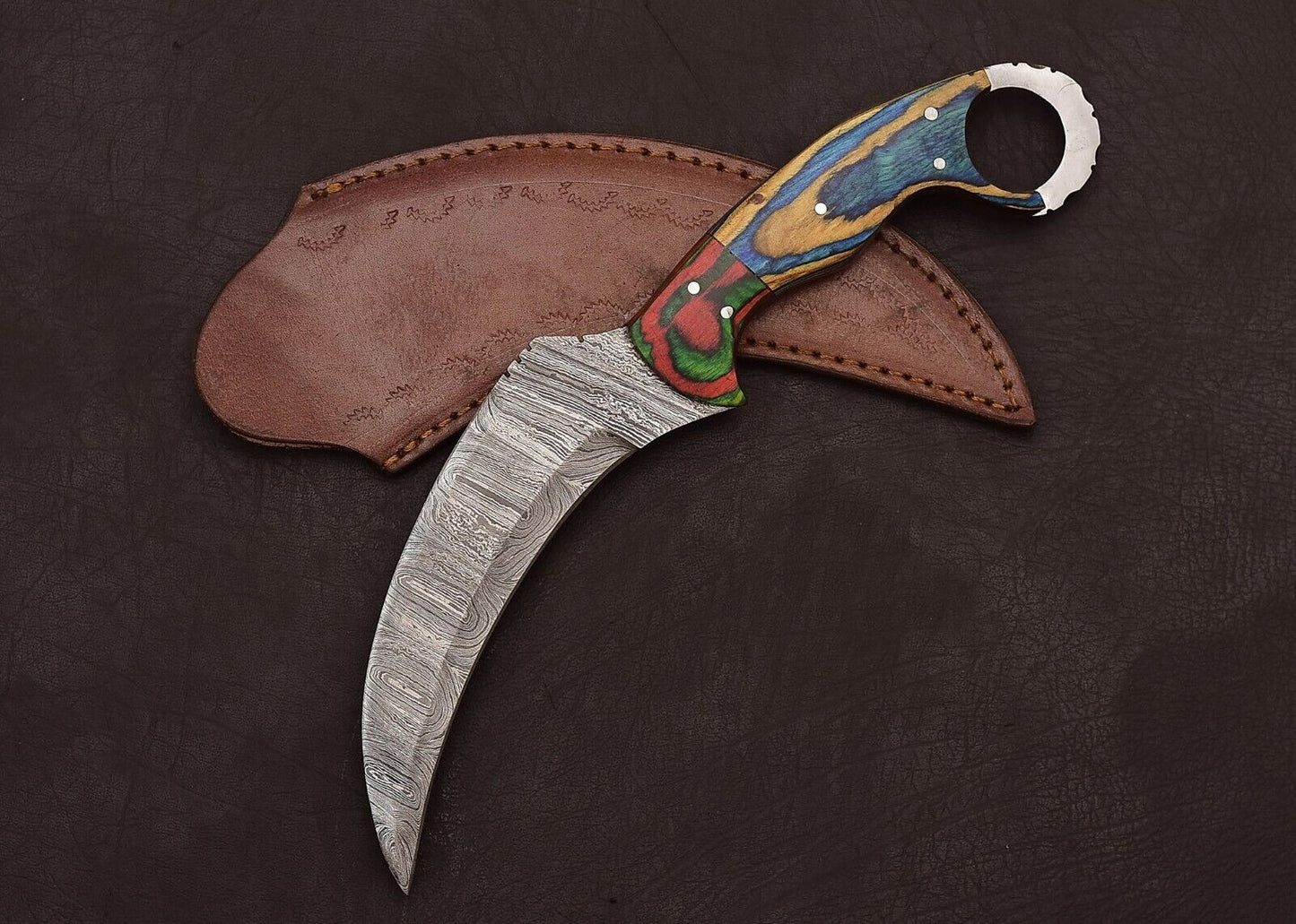 Custom Handmade Damascus Karambit Damascus Steel Hunting Knife with Wood Handle