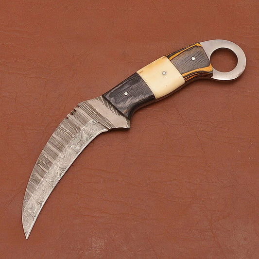 Custom Handmade Damascus Karambit Damascus Steel Hunting Knife with Wood and Bone Handle 
