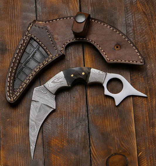 Custom Handmade Damascus Karambit Knife Damascus Steel Hunting Knife with Leather Sheath