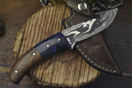 Custom Handmade Damascus Skinner Knife with Gut Hook – Twist Pattern Damascus Steel Skinner Hunting Knife Walnut Wood Handle & Sheath