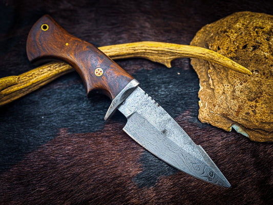 Custom Handmade Damascus Steel Hunting Skinner Knife with Leather Sheath