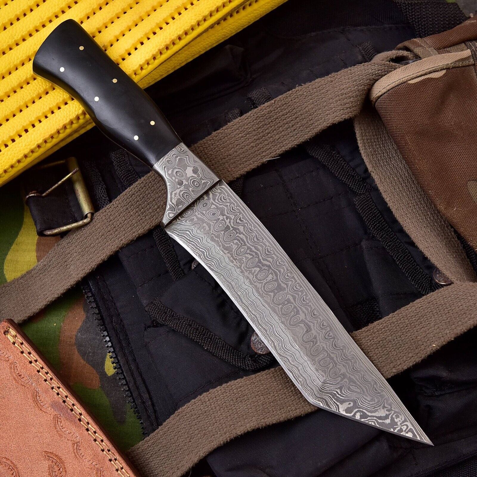 Custom Handmade Damascus Steel Tanto Knife – Hunting Fixed Blade with Leather Sheath