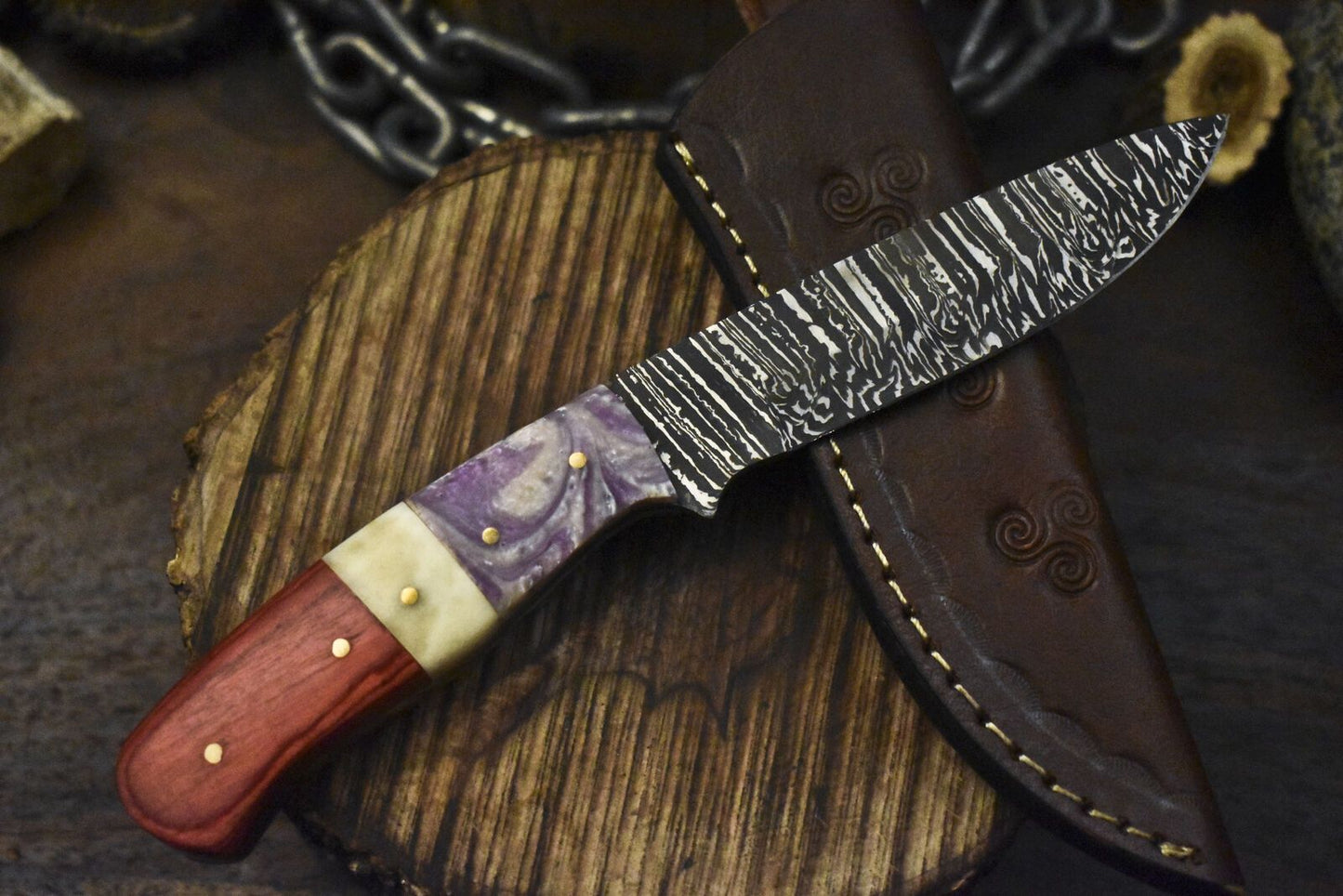 Custom Twist Damascus Skinner Knife Bone and Wood Handle Sports Fixed Blade