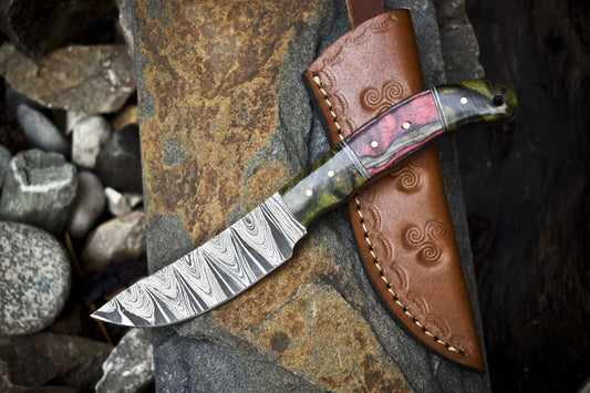 Custom Twist Damascus Skinner Knife with Hardwood Handle – Handmade EDC Fixed Blade