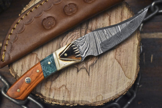 Custom Twist Damascus Skinner Knife with Mixed Material Handle and Leather Sheath