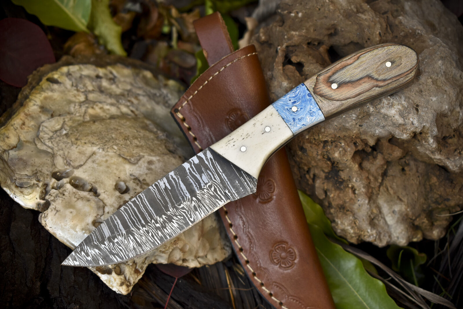 Custom Twist Damascus Skinner Knife with Mixed Material Handle for EDC and Bushcraft