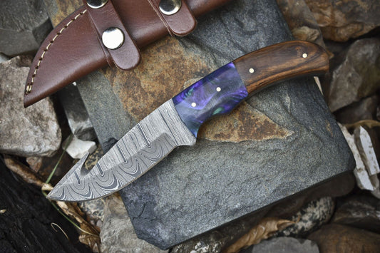 Damascus Gut Hook Skinner Knife with Walnut Wood Handle – Custom Handmade Hunting Knife