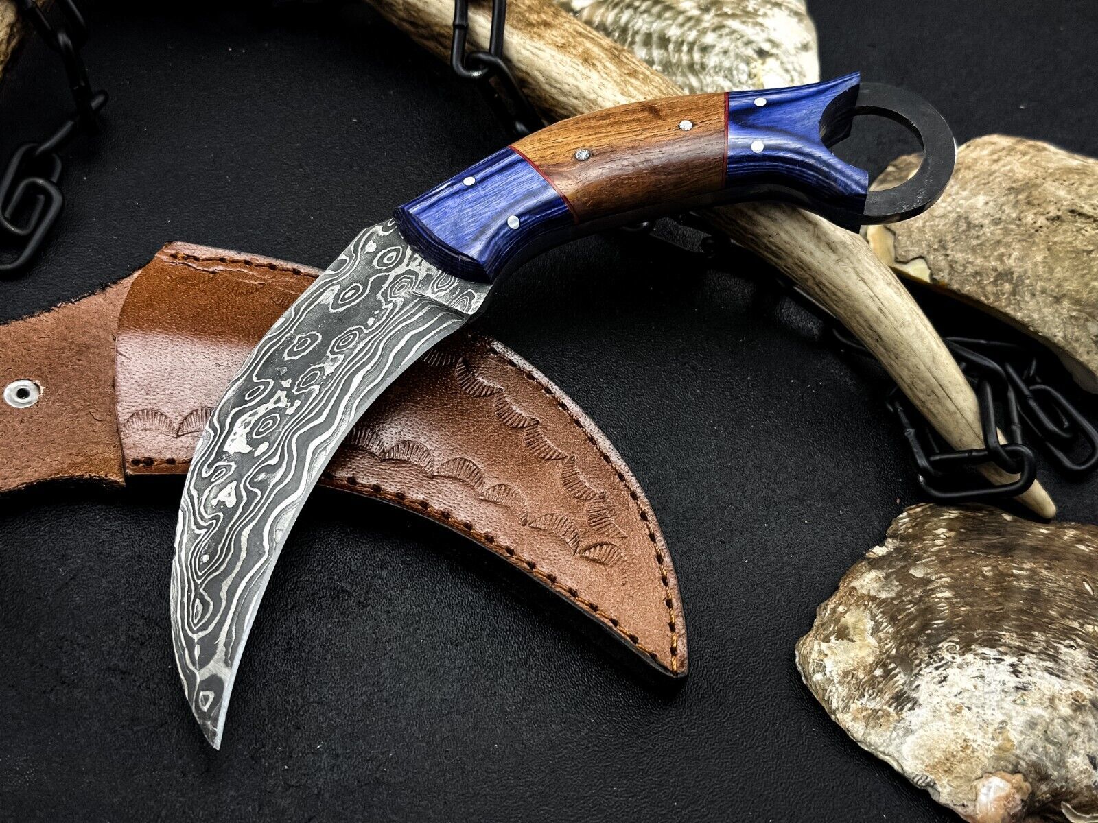 Damascus Karambit Hunting Knife 9" Damascus Steel Karambit with Wood Handle