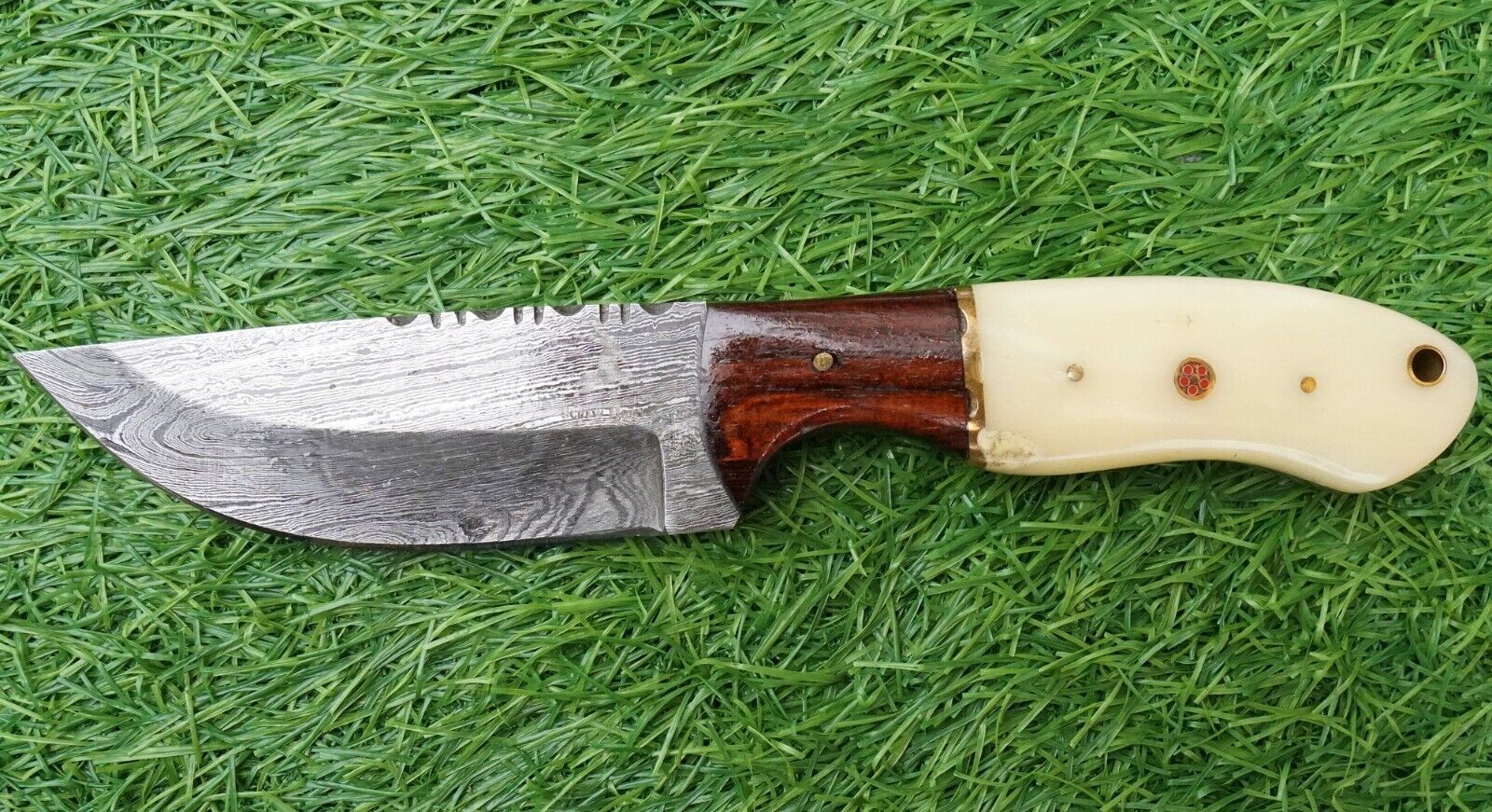 Handmade Damascus Skinner Knife – Half Tang Everyday Carry Damascus Steel Knife with Rosewood & Bone Handle, 4.5" Blade

