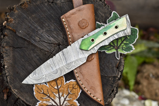 8" Twist Damascus Skinner Knife Hard Wood Handle Custom Forged Hunting Knife