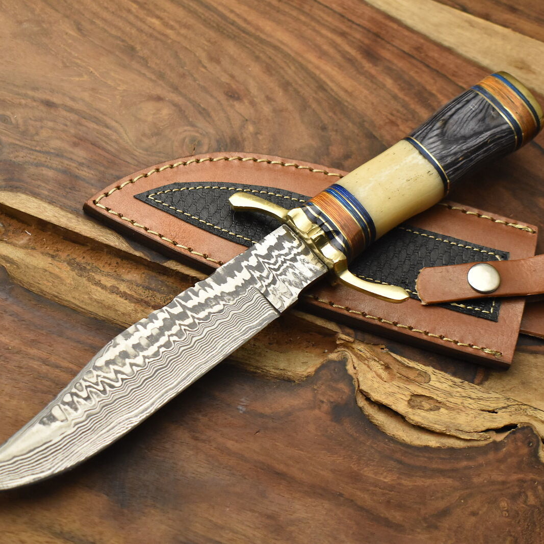  Damascus Steel Bowie Knife Camel Bone Brass Guard Camping Knife