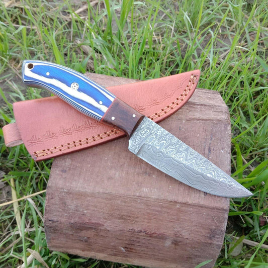 Damascus Steel Hunting Chef Knife – Pakka Wood Handle, Full Tang, Leather Sheath