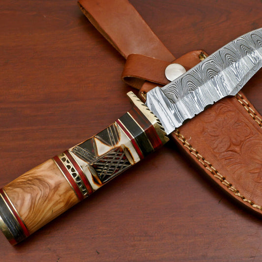  Damascus Steel Hunting Knife with Camel Bone Olive and Pakka Wood Handle