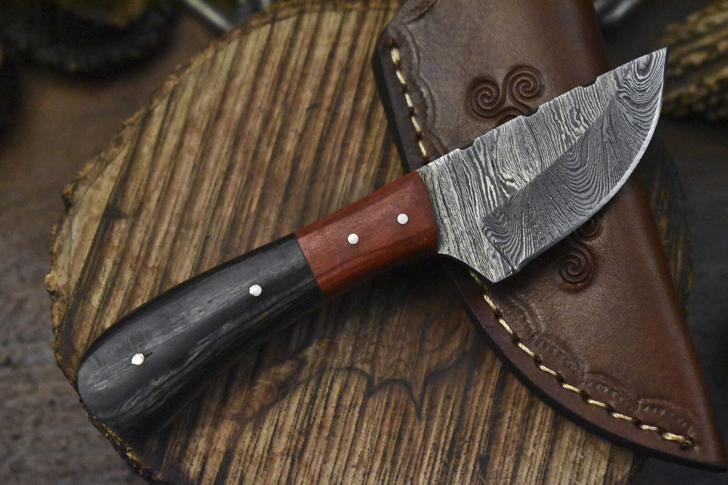 Forged Twist Damascus Skinner Knife 7" Hardwood Handle Fishing Fixed Blade
