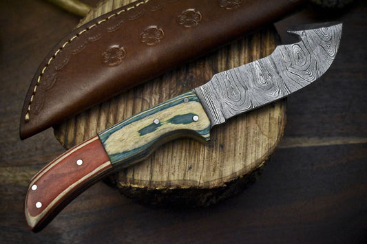 Forged Twist Damascus Skinner Knife with Gut Hook and Hard Wood Handle – Handmade Survival Fixed Blade Hunting Knife