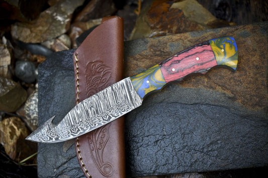 Forged Twist Damascus Skinner Knife with Gut Hook and Hard Wood Handle Tactical Hunting